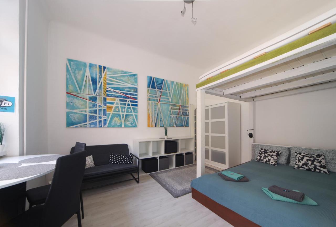 Cosy Studio Apartment With Airconditioner Budapeste Exterior foto