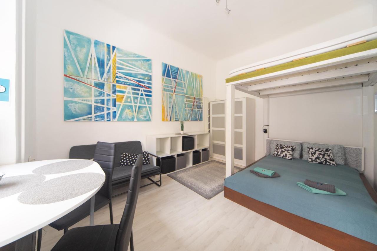Cosy Studio Apartment With Airconditioner Budapeste Exterior foto