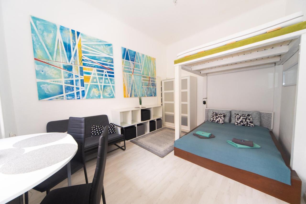 Cosy Studio Apartment With Airconditioner Budapeste Exterior foto